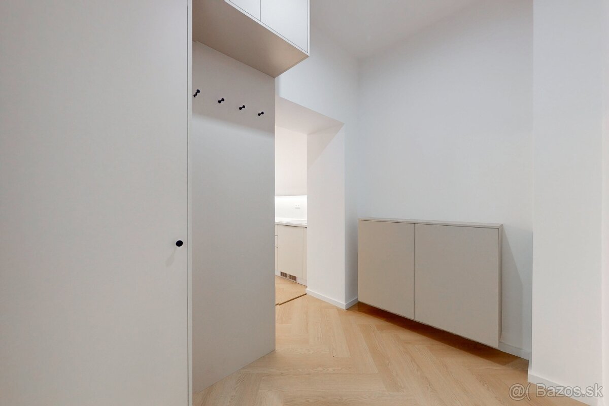 EXKLUZÍVNE 2-izb zrekonštruovaný byt STARÉ MESTO - 14