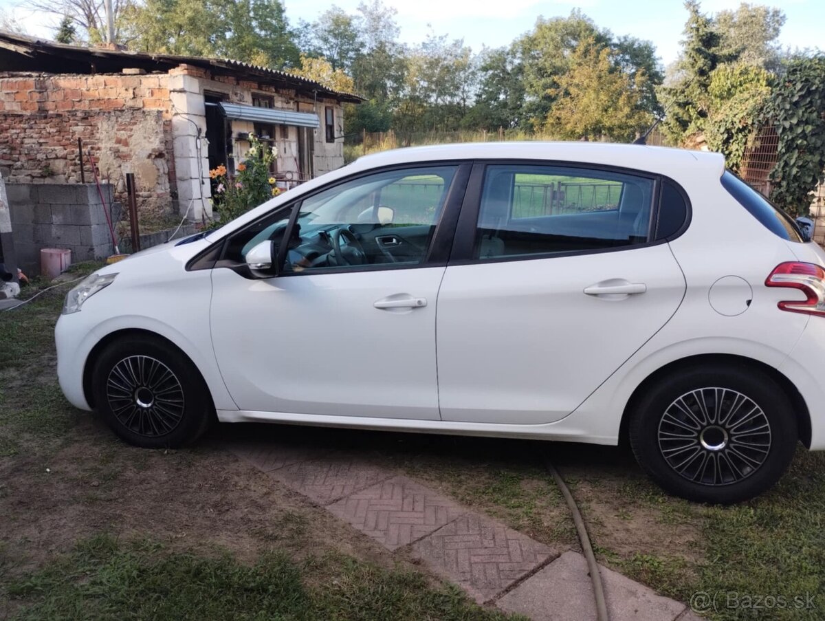 Peugeot 208 1.4 vti - 14