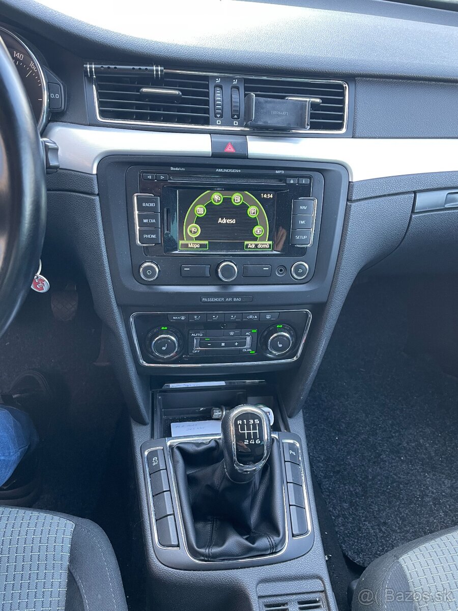 Škoda Superb 2,0 TDi - 14