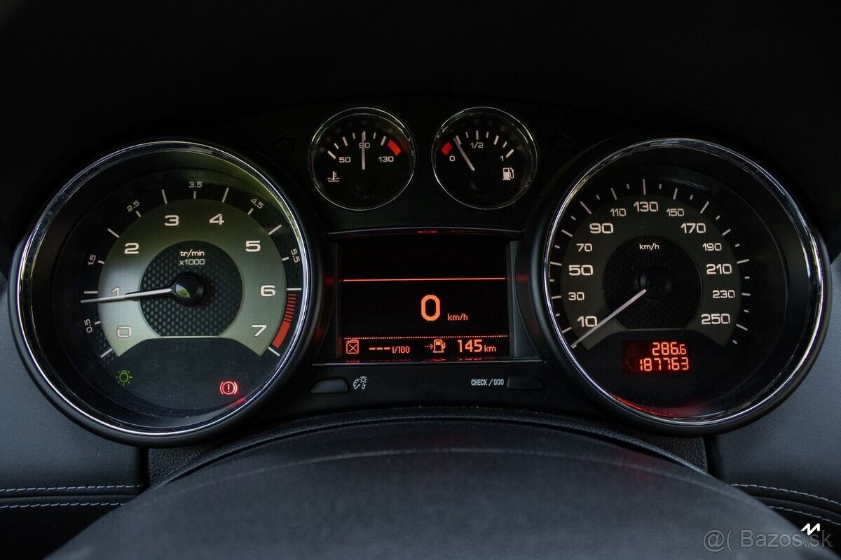 Peugeot RCZ 1.6 THP 200k - 14