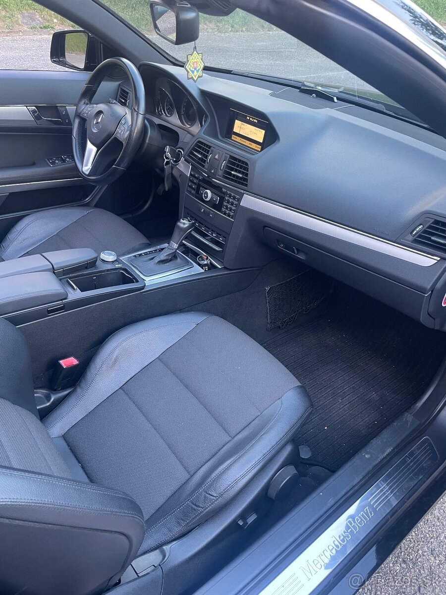 Predám Mercedes E 220d cabriolet - 14