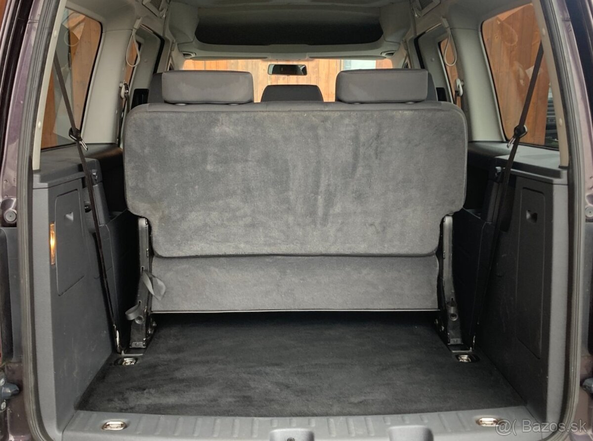 Volkswagen Caddy Maxi 2.0TDi 7 míst - 14