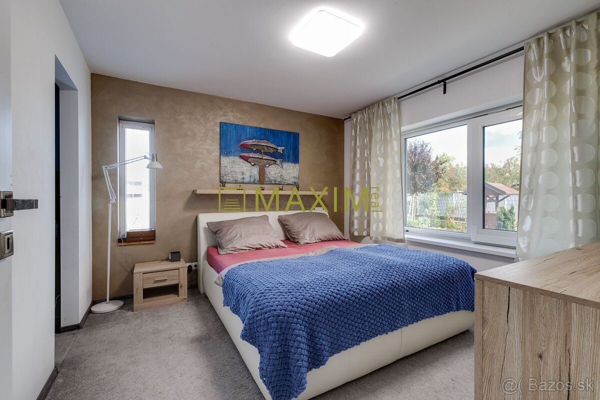 Elegantná novostavba 4,5-izbového domu v tichej časti Malaci - 14