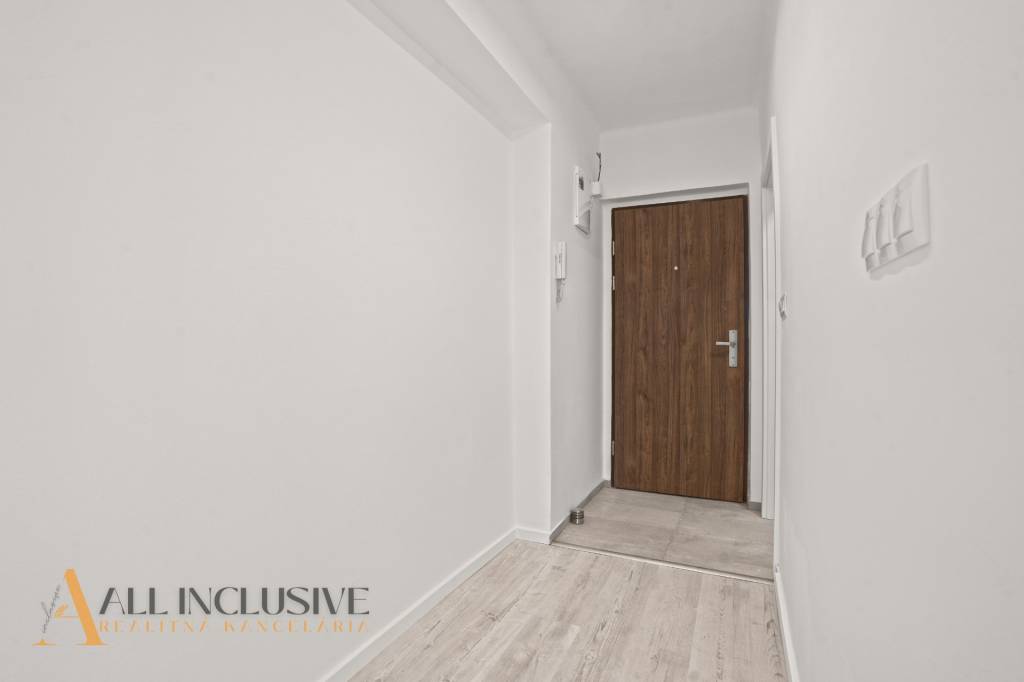 ALL INCLUSIVE I ČERSTVO ZREKONŠTRUOVANÝ 2 IZBOVÝ BYT SLÁDKOV - 14