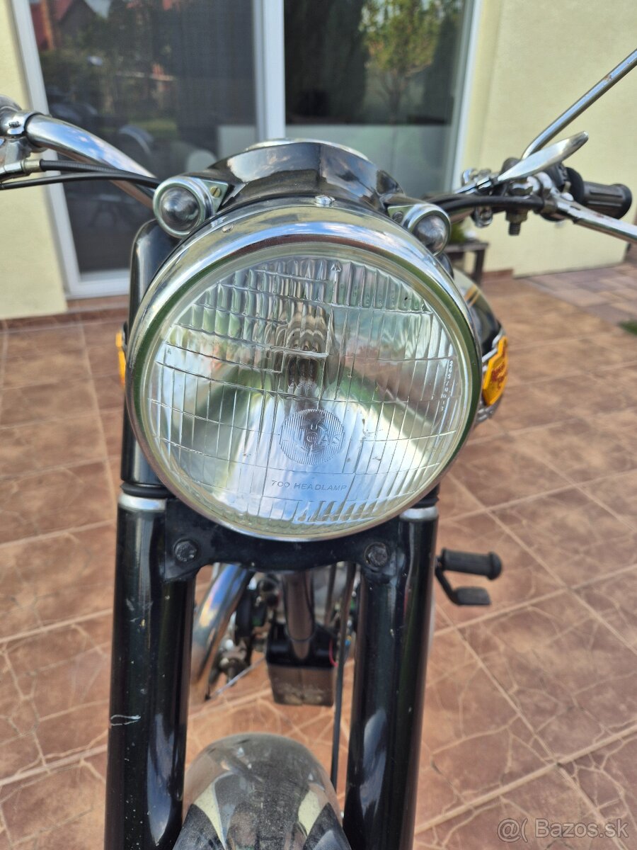 Royal Enfield Bullet 350 rok 1972 - 14