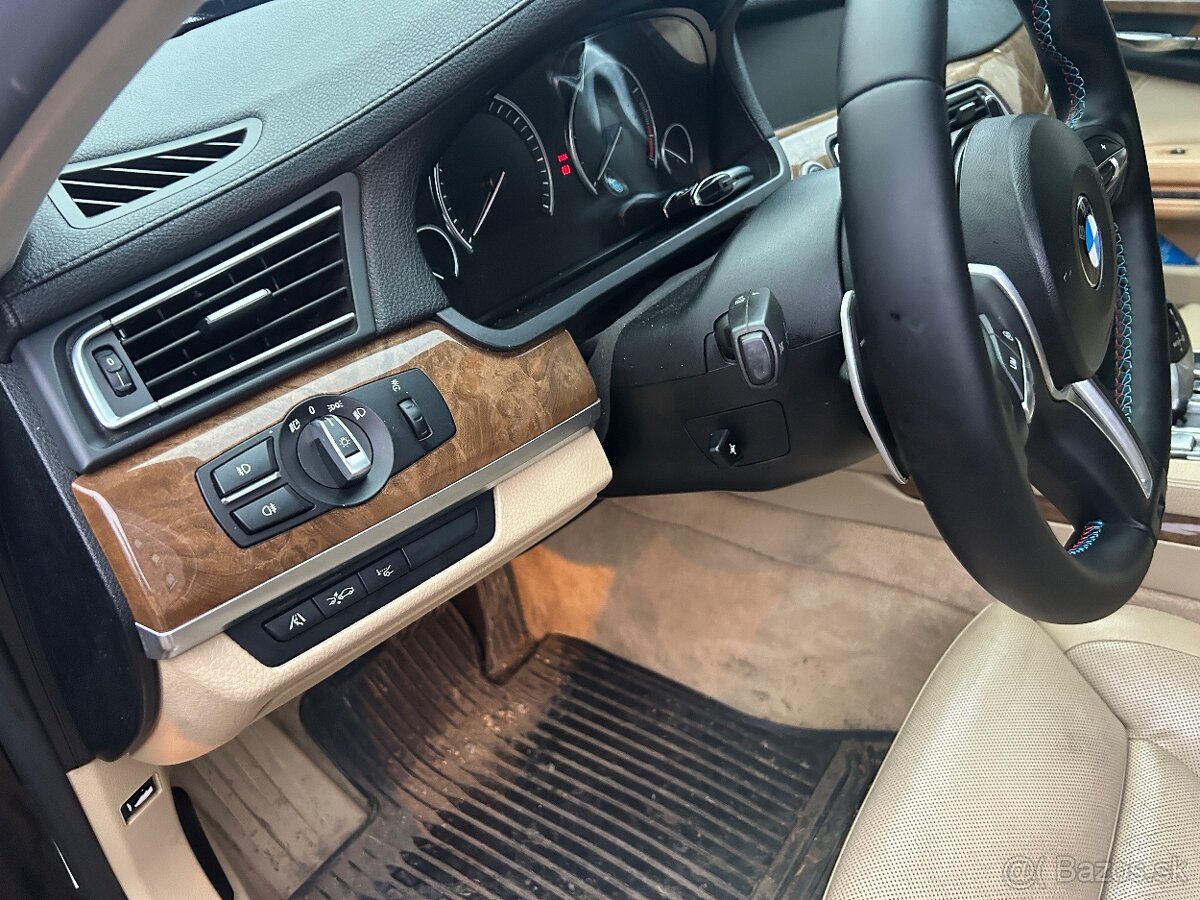 Bmw f01 730D po nehode - 14