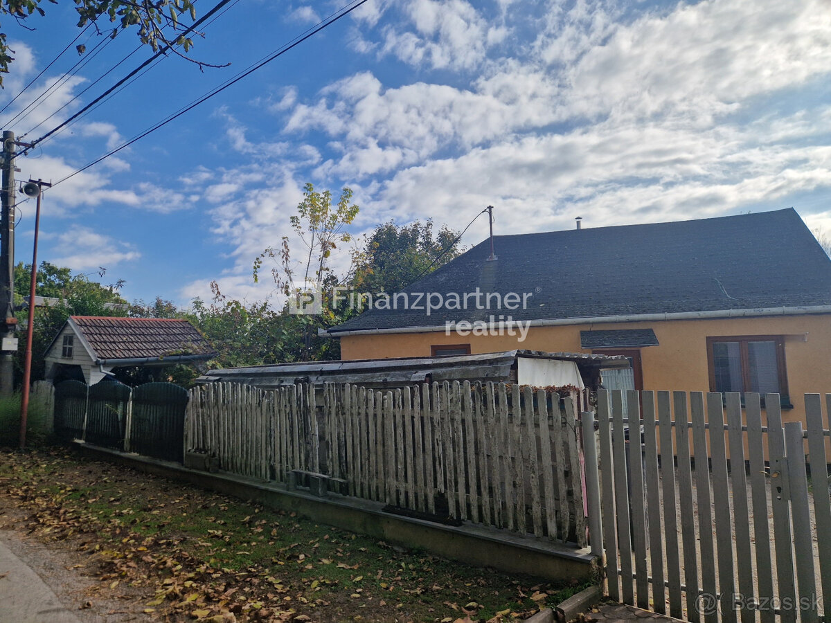 (F156-12-REMAE)Dva rodinné domy na jednom pozemku Tomášikovo - 14