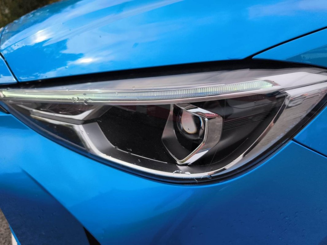 Mg ZS Hybrid+ 1,5 AT ESSENTIAL - 14