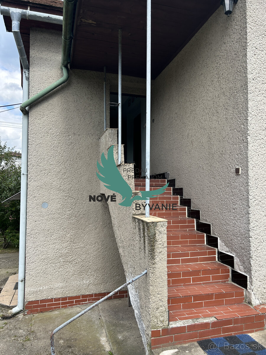 Priestranný rodinný dom s veľkou záhradou - Lopej - 14