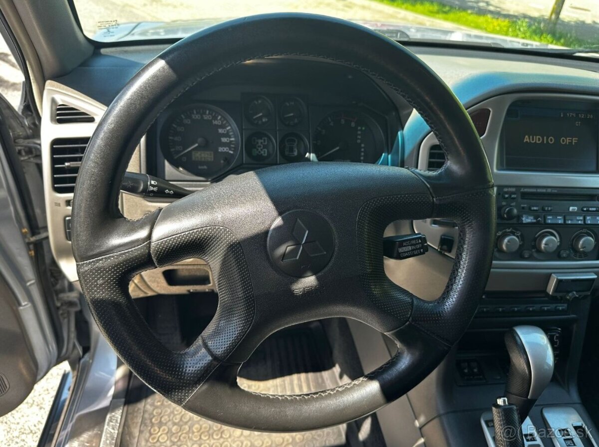 Mitsubishi Pajero 3.2 DI-D - 14