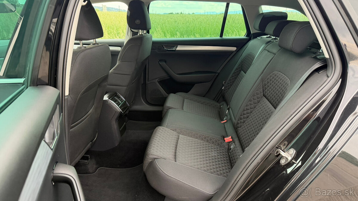 Škoda Superb Combi 2.0 TDI SCR :: 36.915km :: - 14