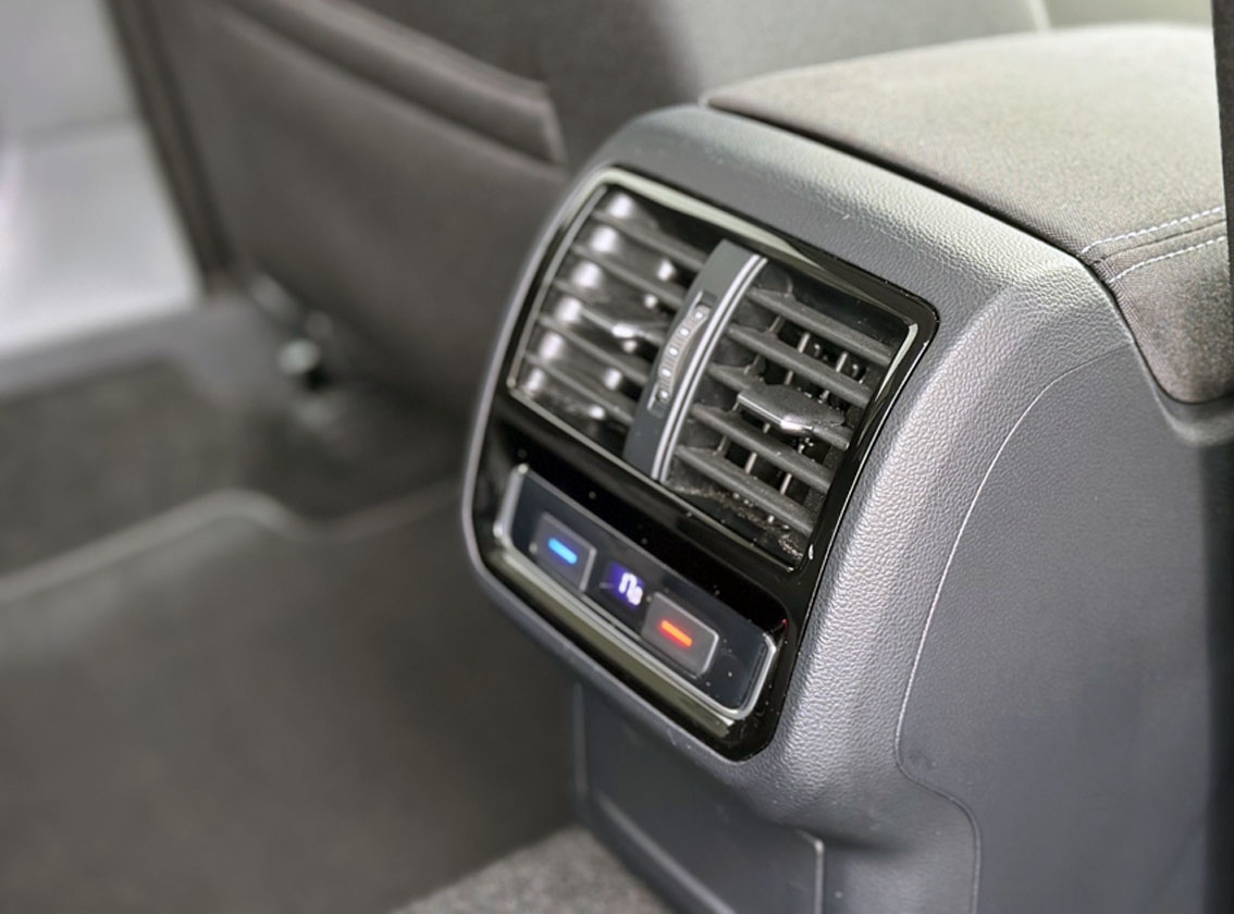 Volkswagen Passat Variant 2.0TDI Busines DSG 2021✅ODPOCET✅ - 14