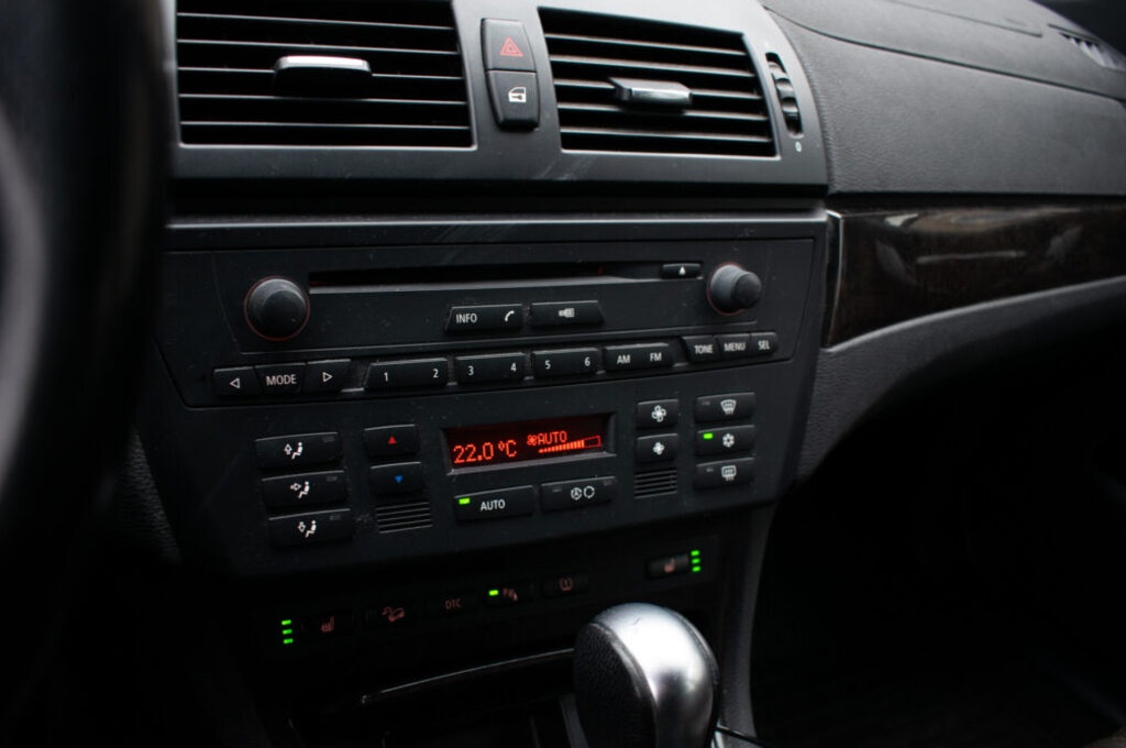 BMW X3 xDrive 2.0d A/T - 14