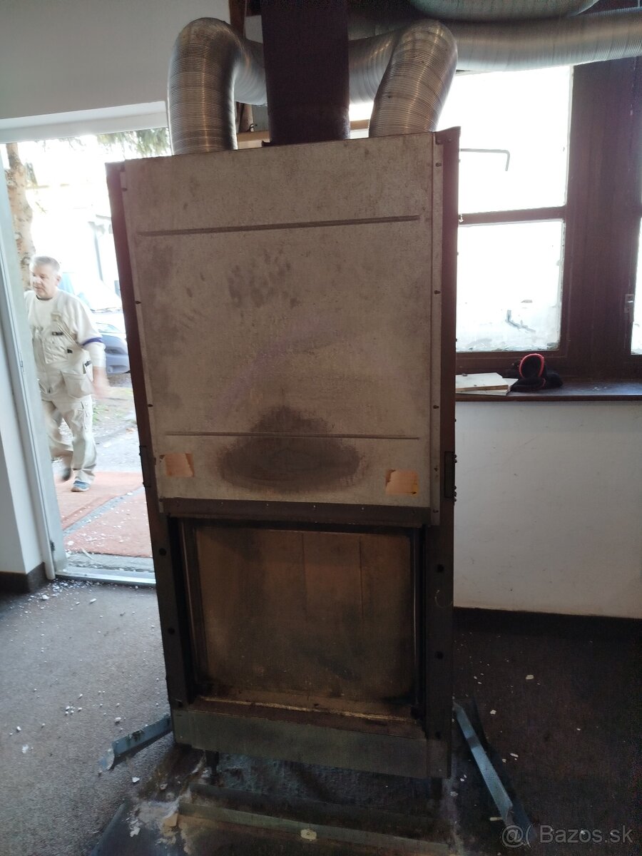 Predám krbovu vlozku teplovzdušnu. Značky KALFIRE - 14