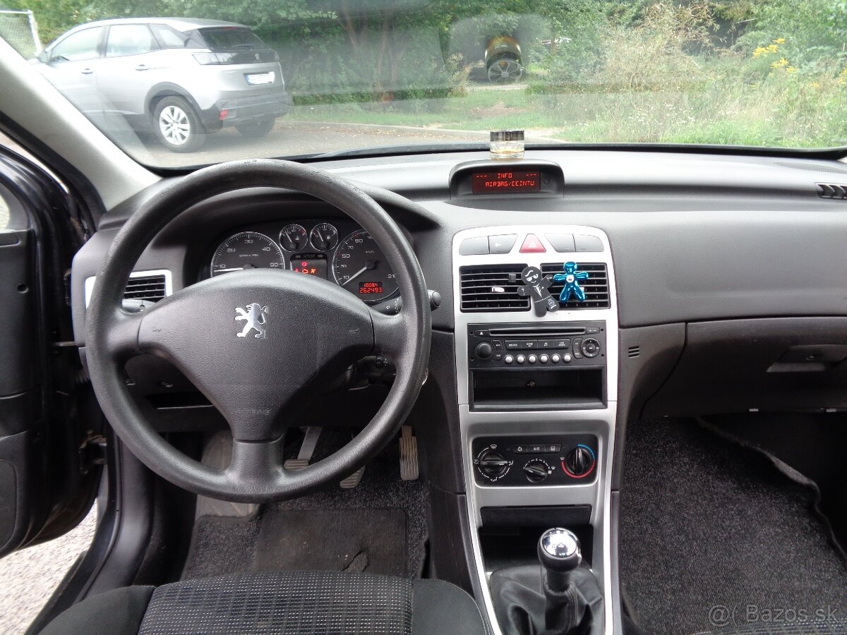 Peugeot 307SW 1.6HDI 66kW - 14