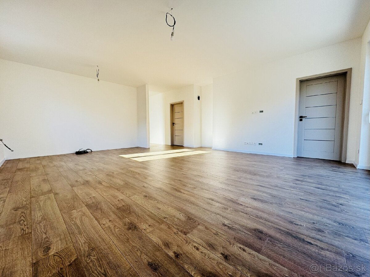 Na predaj 4i RD v obci Gajary. - 14