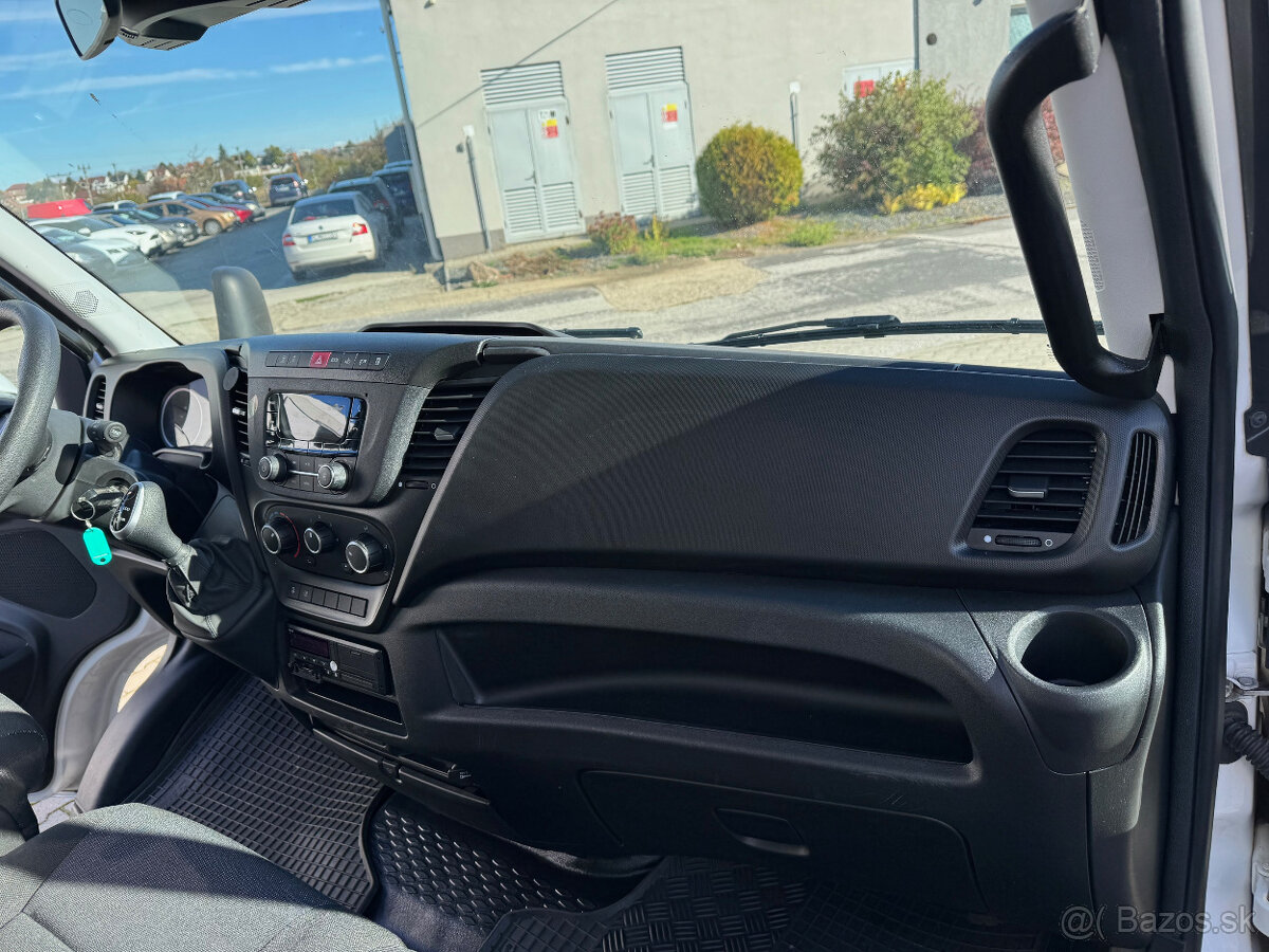 Iveco Daily 70C18 - 14