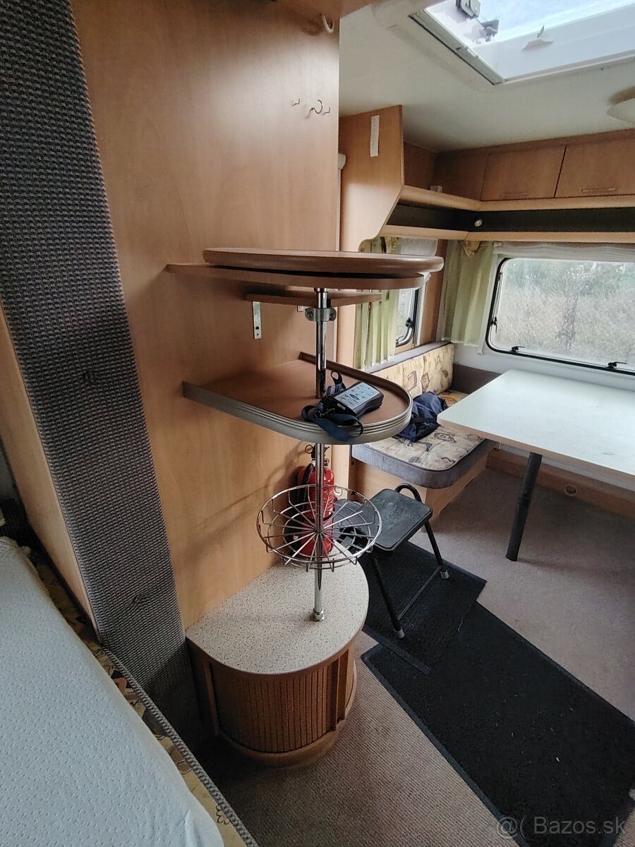 Bürstner Ventana 450-mover, předstan, francouzská postel - 14