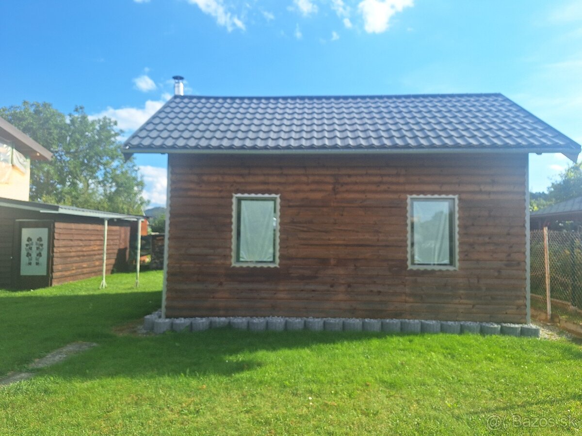 Zahrada s chatkou - 14