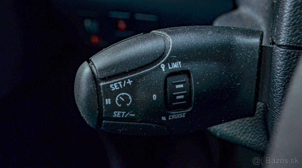 Peugeot 301 1.2 PureTech Allure - 14