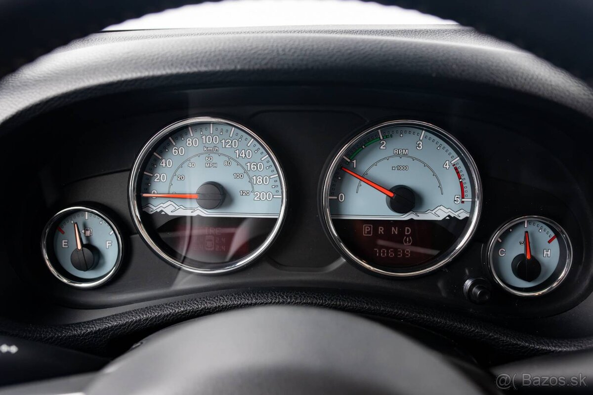 Jeep Wrangler 2.8 CRD Polar A/T - 14