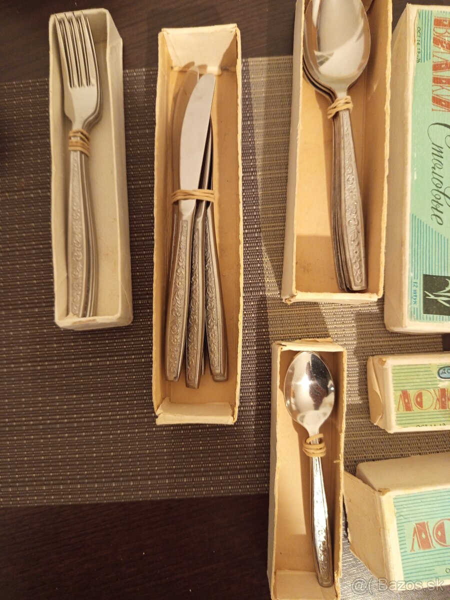 RETRO RUSKE PRIBORY-TOP STAV - 14