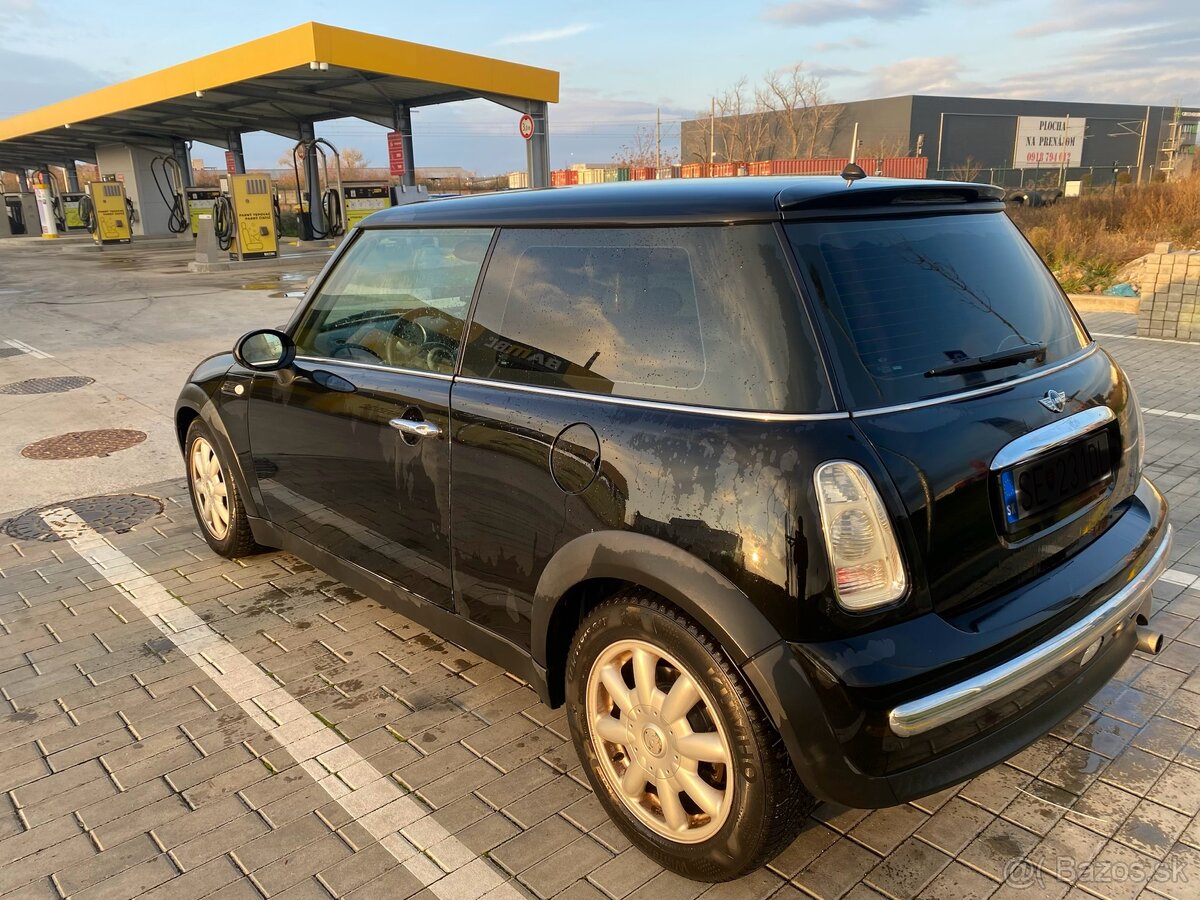 Mini R50, 1.6, 85kW, 2003 ročník - 14