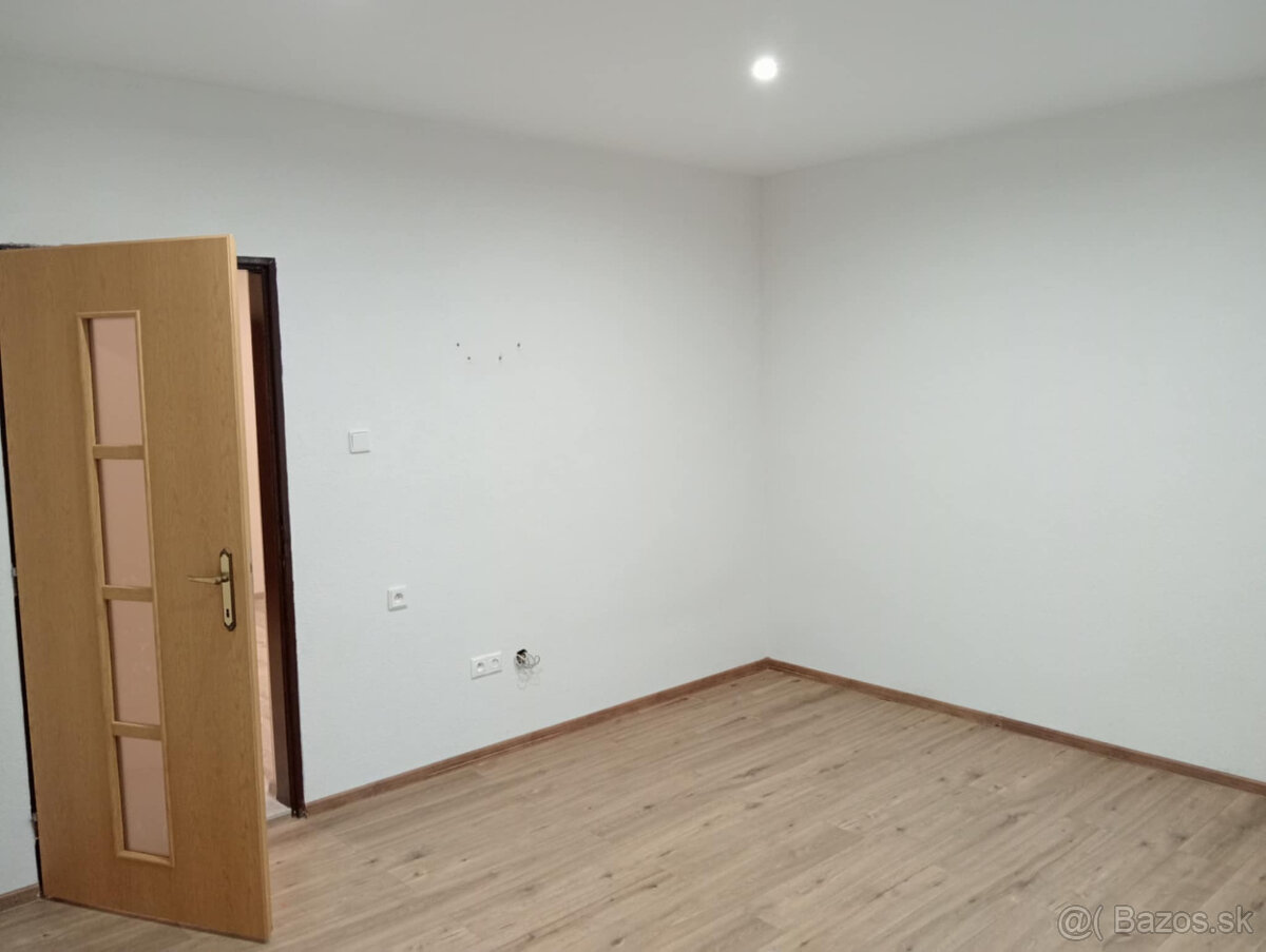 Prenajom bytu v rod.dome - 14