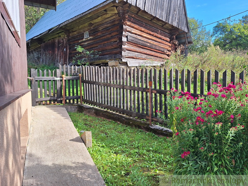 Zachovalá drevenica na čarovnom mieste s dych berúcimi vý - 14