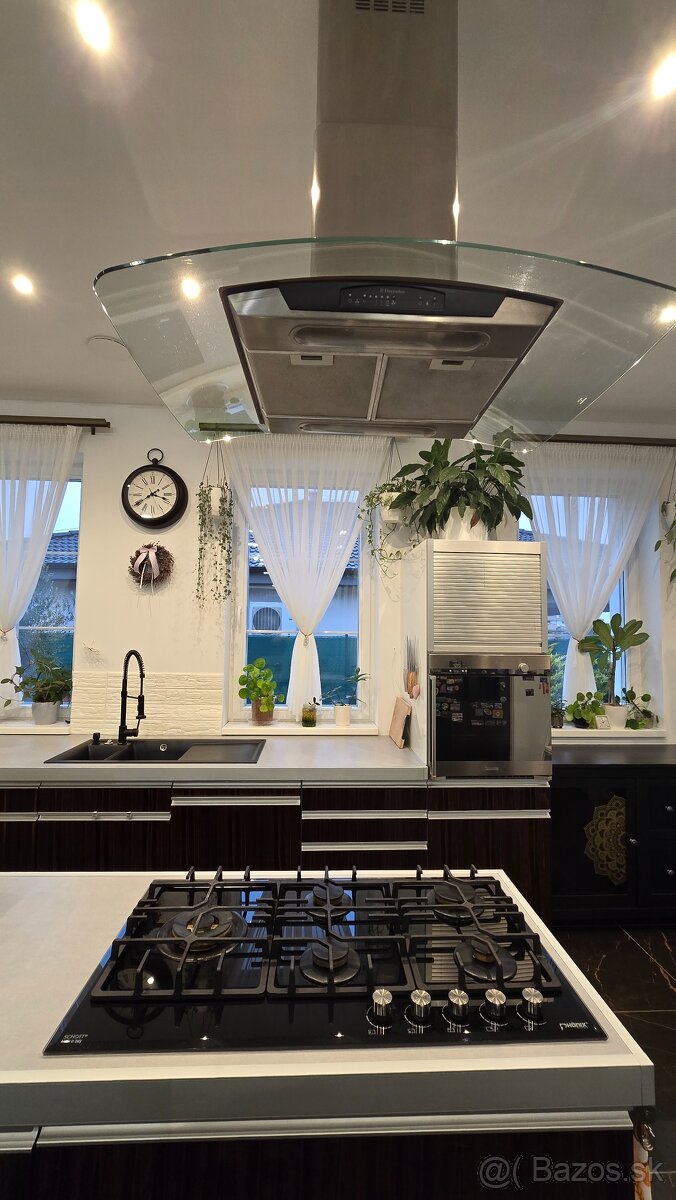 Kuchyňská linka na predaj - 14