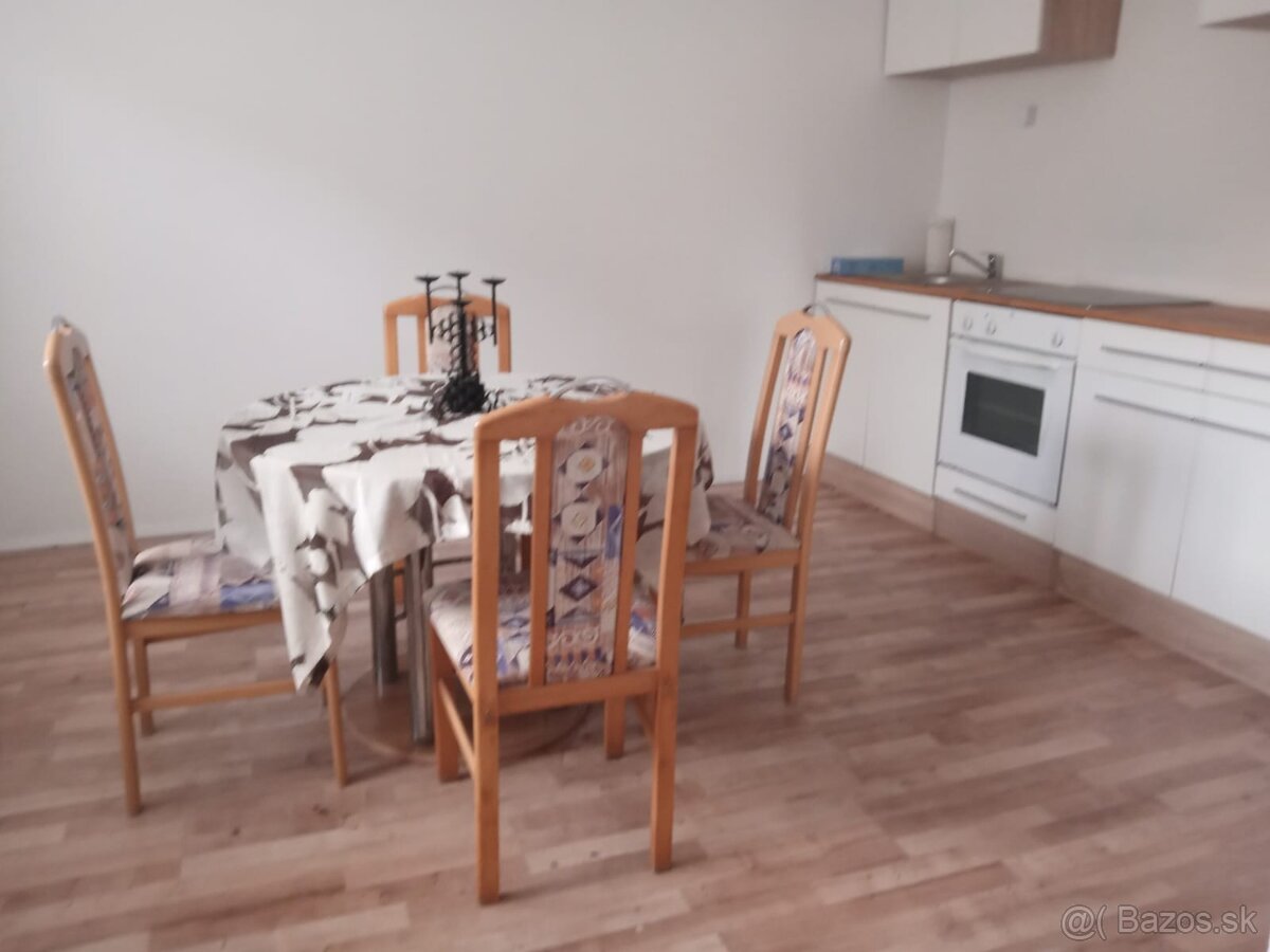 Rodinný dom - Lúčnica nad Žitavou - 14