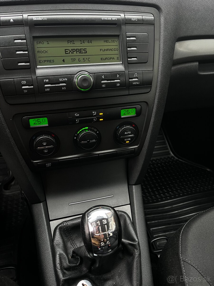 ➡️ ŠKODA OCTAVIA COMBI II 1.9 TDI 77KW ELEGANCE - 14