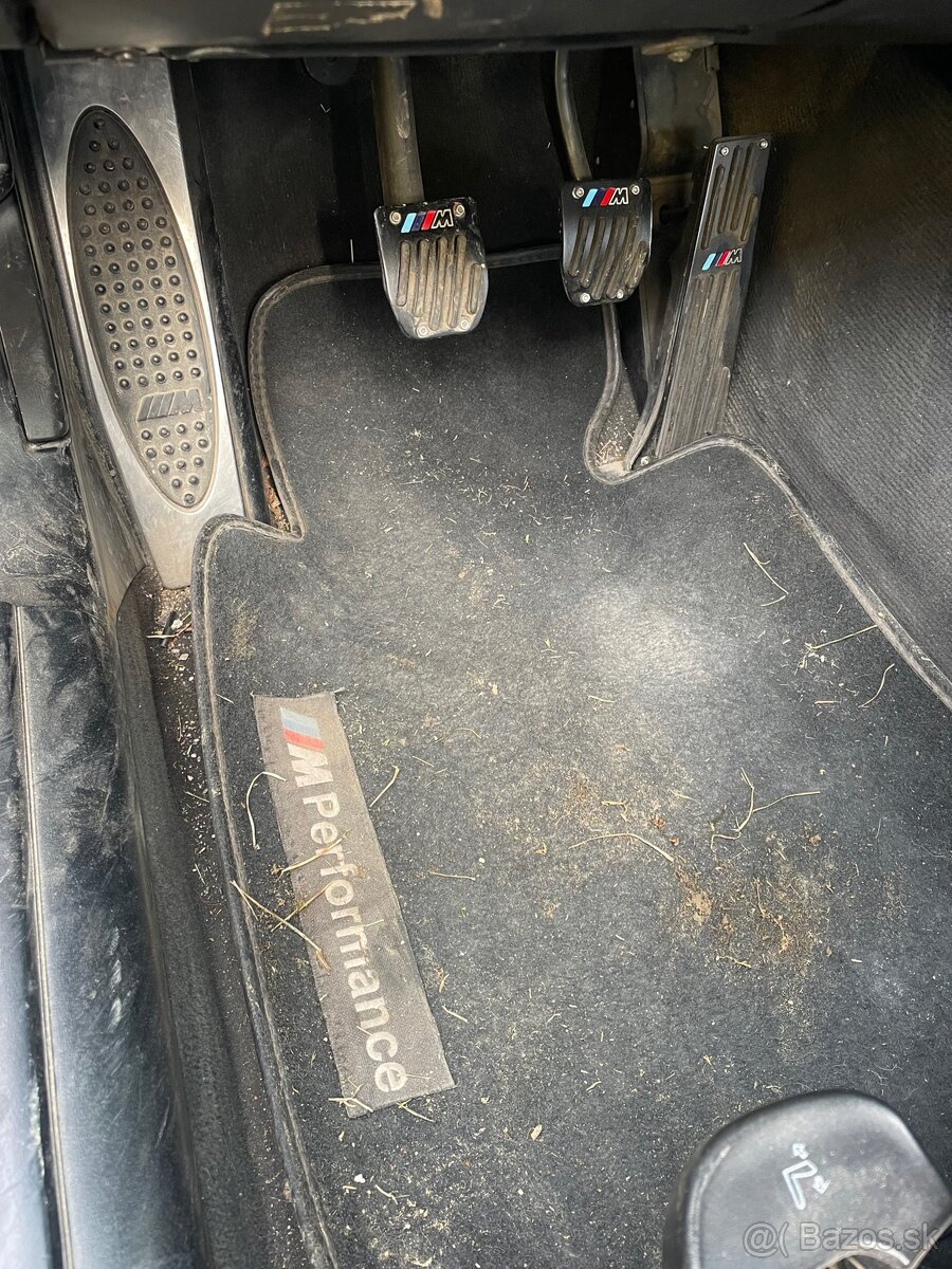 E46 330d 135kw rozpredám - 14