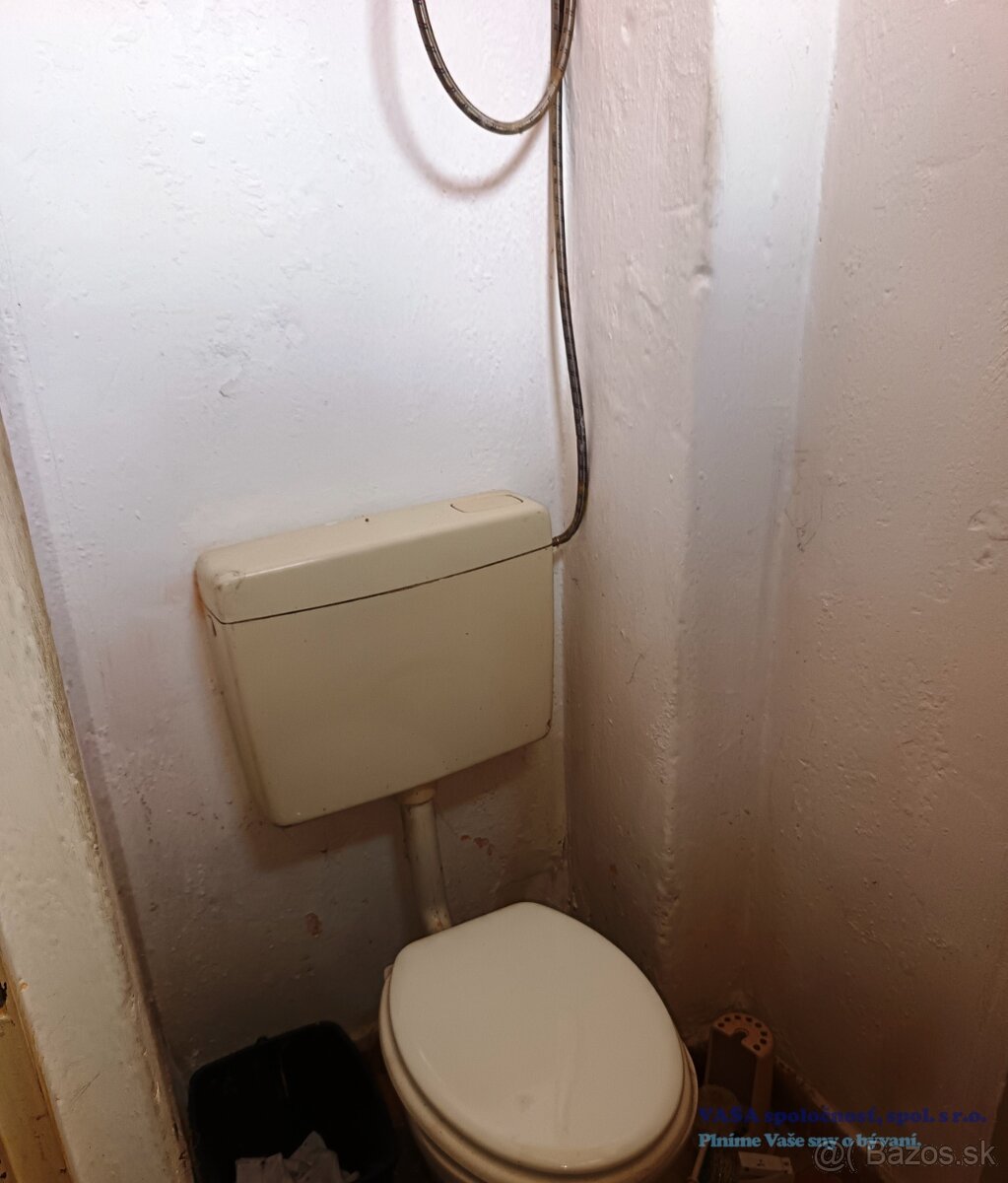 Predám veľký 3- izbový rodinný dom v Rimavskej Seči. - 14