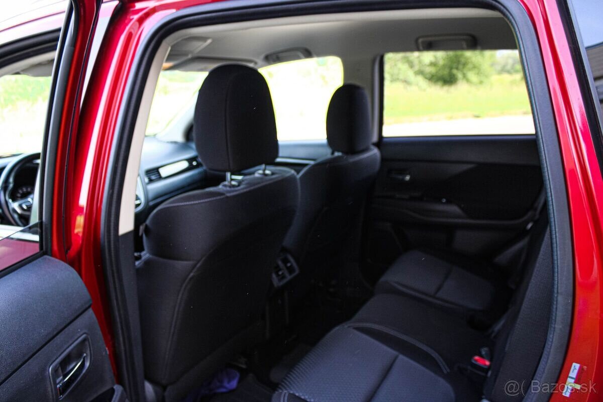 Mitsubishi Outlander PHEV 2.4 4x4 2021 - 14