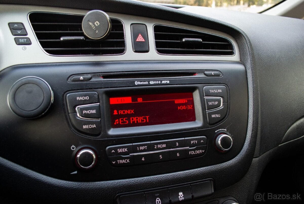 Kia Ceed SW 1.6 GDI - 14