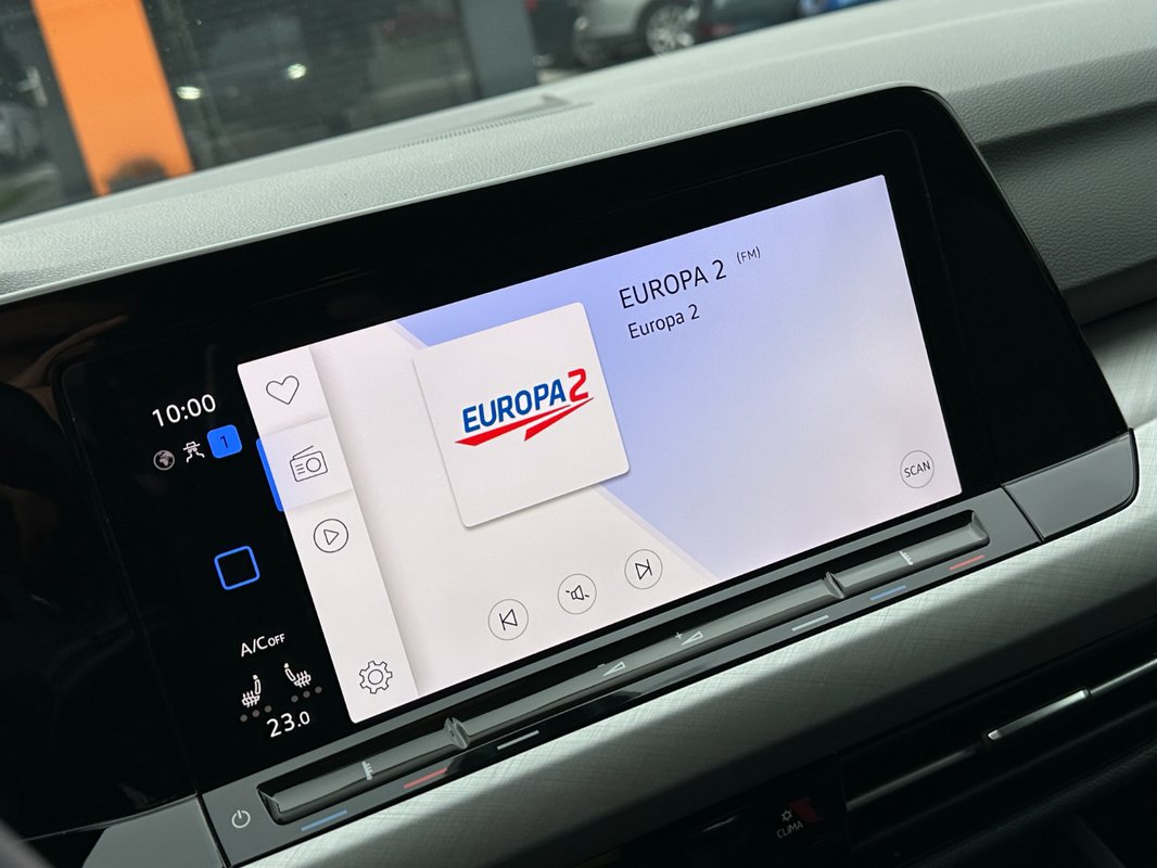 Volkswagen Golf Variant 2.0 TDi - 14