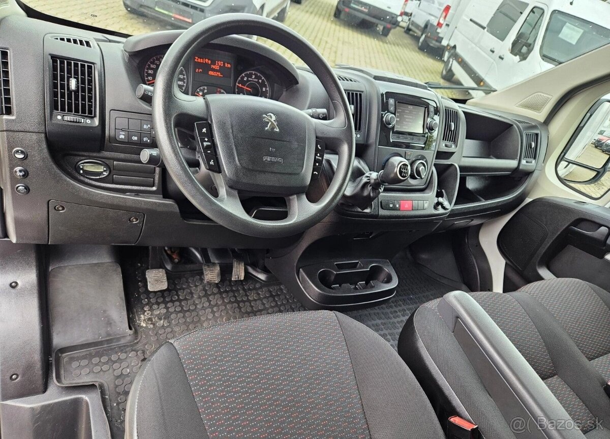 Peugeot Boxer 2.2 HDi 165 koni 8 paletovy kontajner rok 2021 - 14