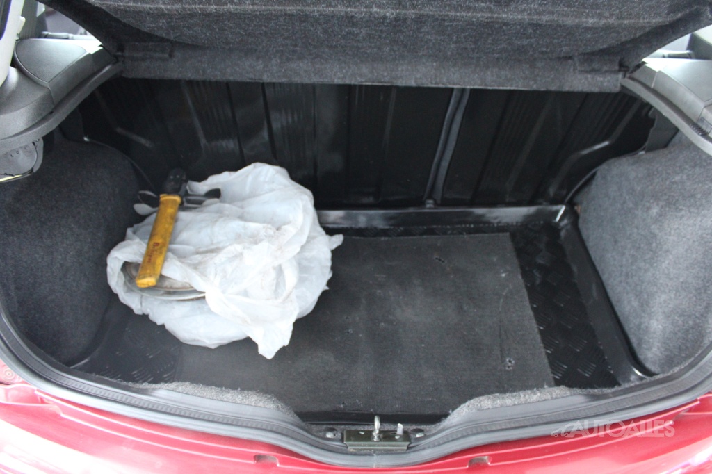 Fiat Punto 1,2i 44 kW ACTIVE - 14