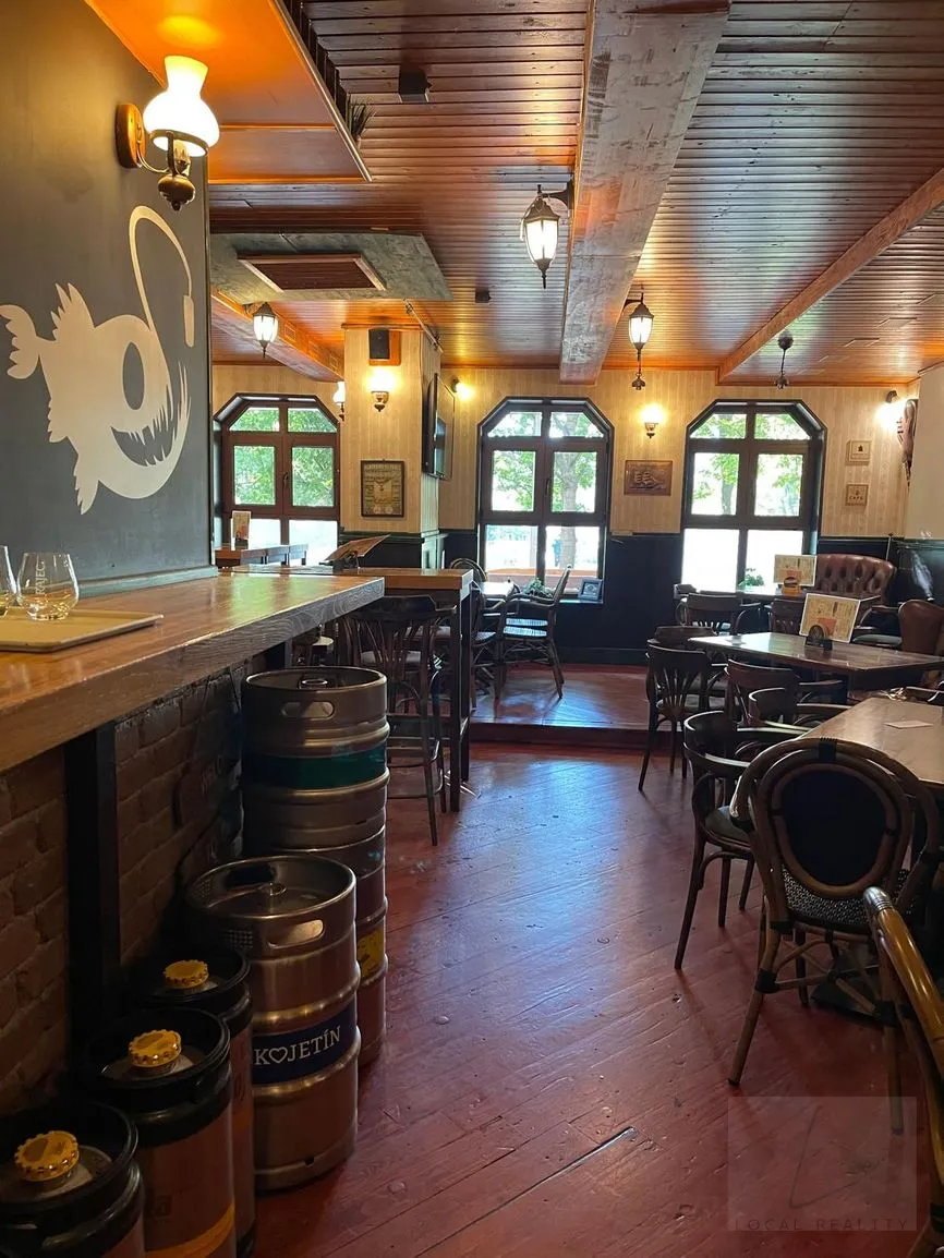 Nebytový priestor v srdci Petržalky na PREDAJ - 14