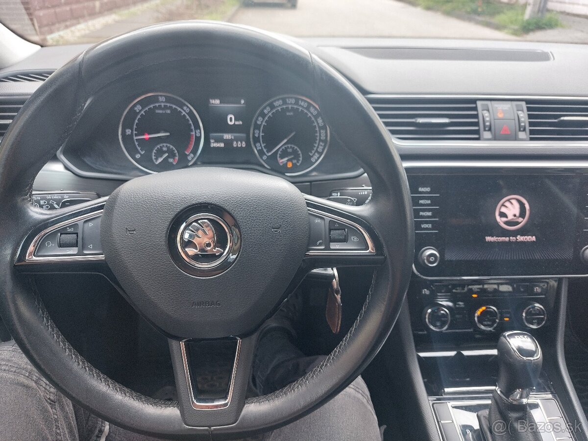 Škoda Superb Combi 3 2.0 TDI DSG - 14