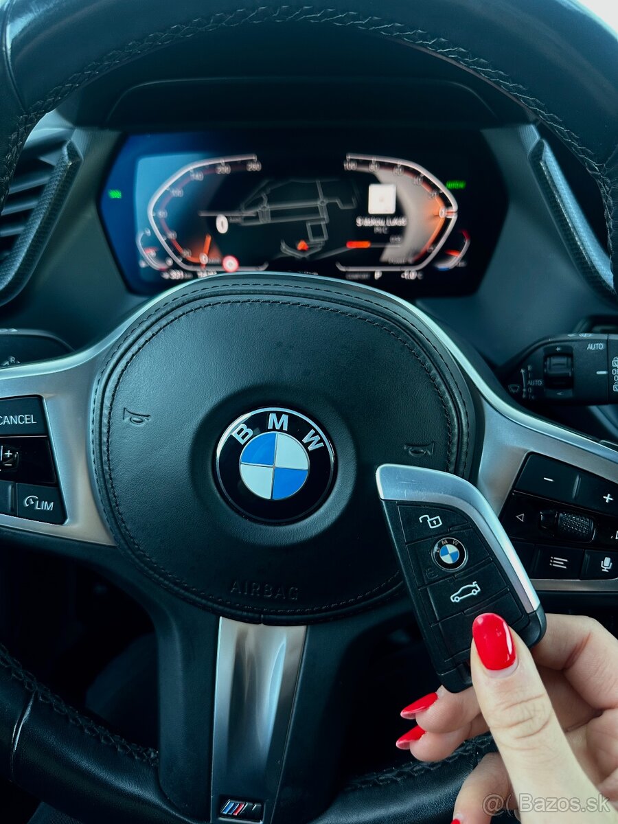 BMW 118i M-sport - 14