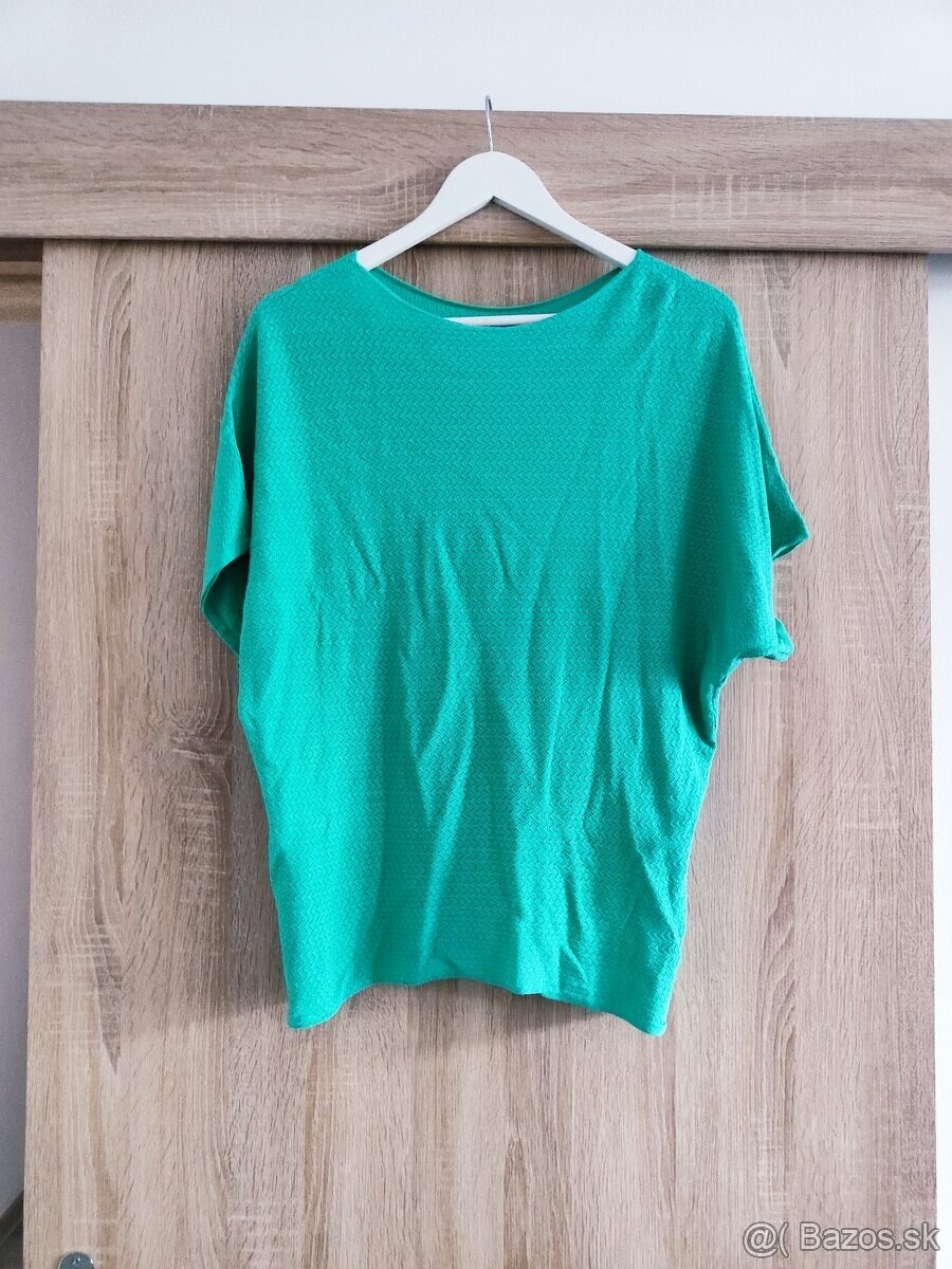 šaty, košeľa, mapové tričko, sveter, pončo, riflové bundy - 14