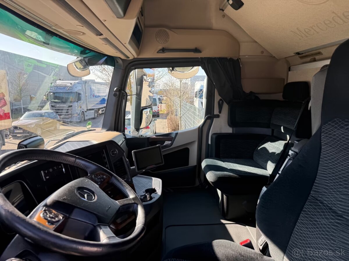 Mercedes-Benz Actros 1851 Lowliner - 14