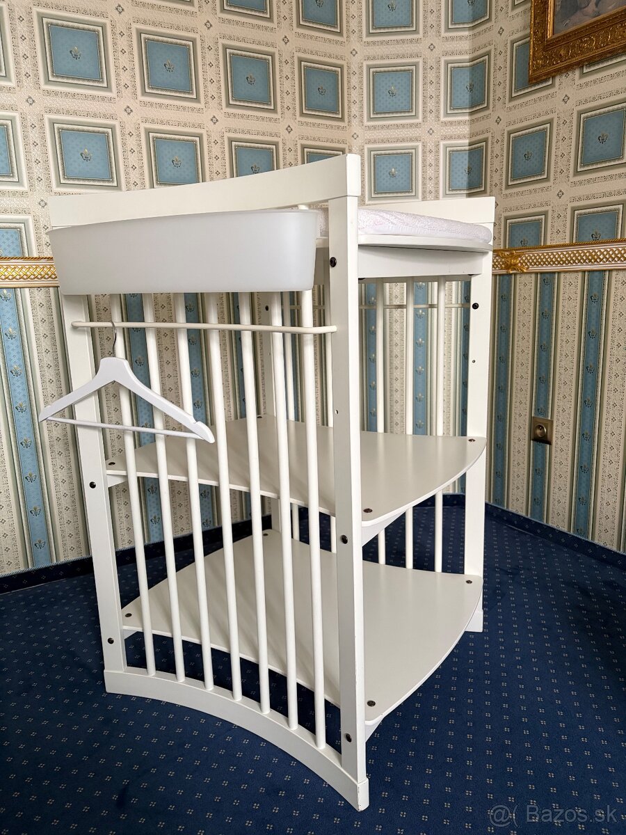 Stokke postielka +prebalovaci pult - 14