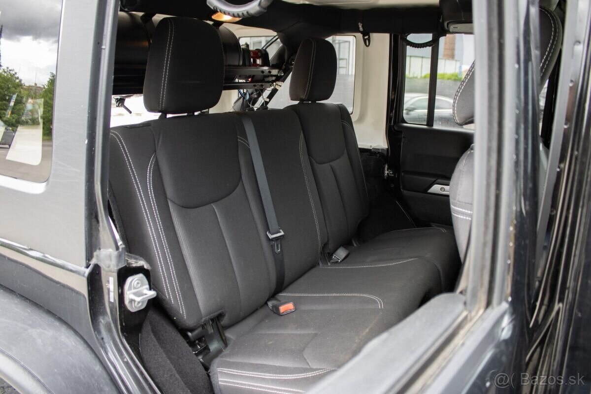 Jeep Wrangler Unlimited Rubicon 3.6 V6 LPG/Benzín - 14