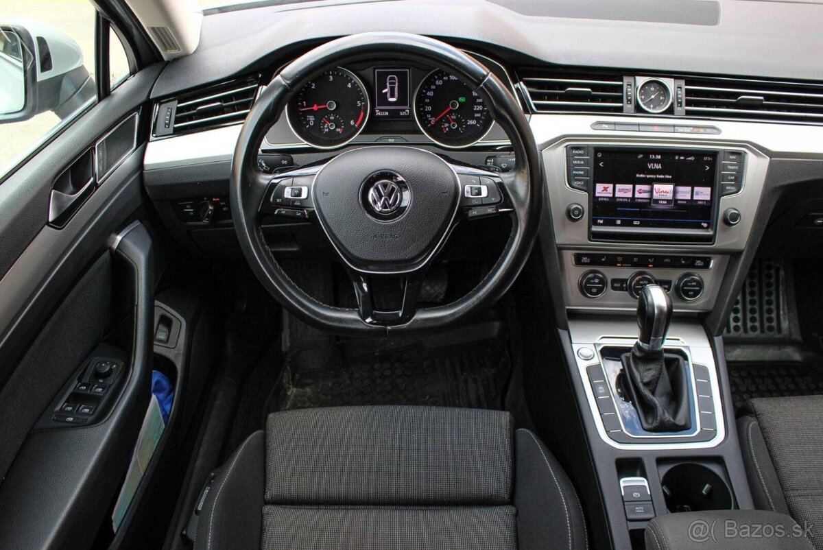 Volkswagen Passat Variant 2.0 TDI Highline DSG - 14