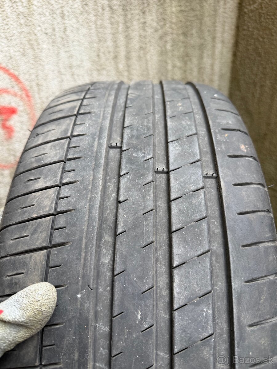 245/35 R20 a 275/30 R20 letne - 14