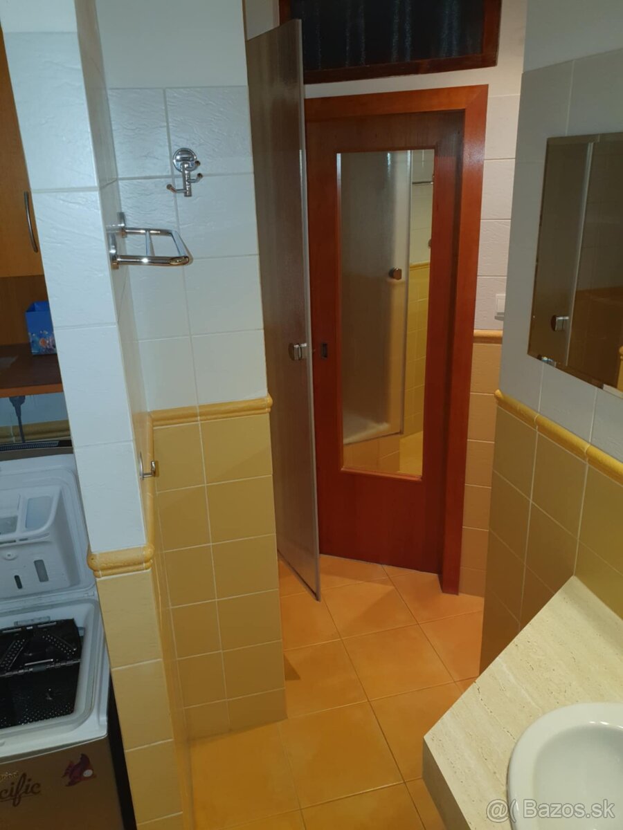 PRENÁJOM 4-izb. byt - Poprad, Partizánska Ulica - 14