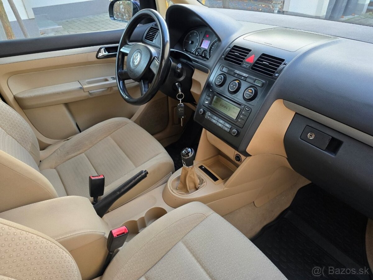 Volkswagen Touran Van 1.9 TDI Trendline, Mesačne: 79€ - 14